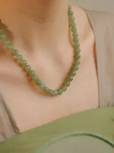 ライトグリーン 100% 天然翡翠ネックレス A グレード